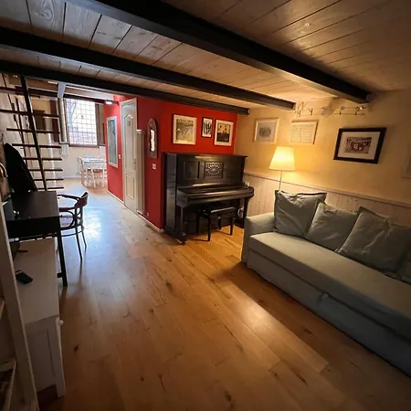 Apartment The Pianist S House In The Heart Of