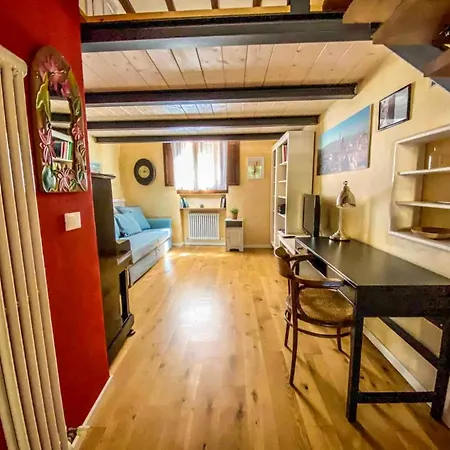 The Pianist S House In The Heart Of Bolonia