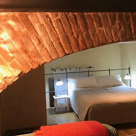 Apartament The Pianist S House In The Heart Of Bolonia