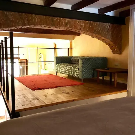 The Pianist S House In The Heart Of *