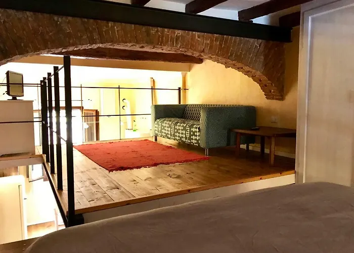 The Pianist S House In The Heart Of *