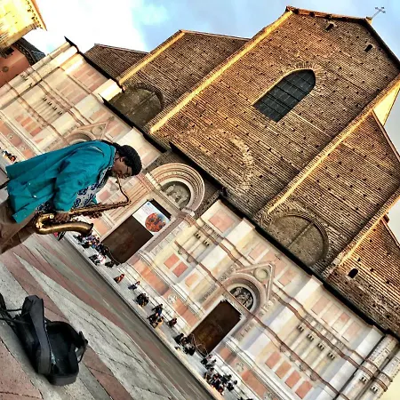 The Pianist S House In The Heart Of Lejlighed Bologna