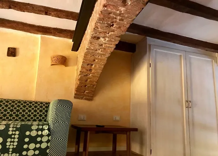 아파트 The Pianist S House In The Heart Of